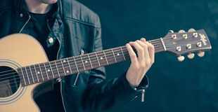 Benefits of Enrolling in Online Music Production Courses Boost Your Skills
